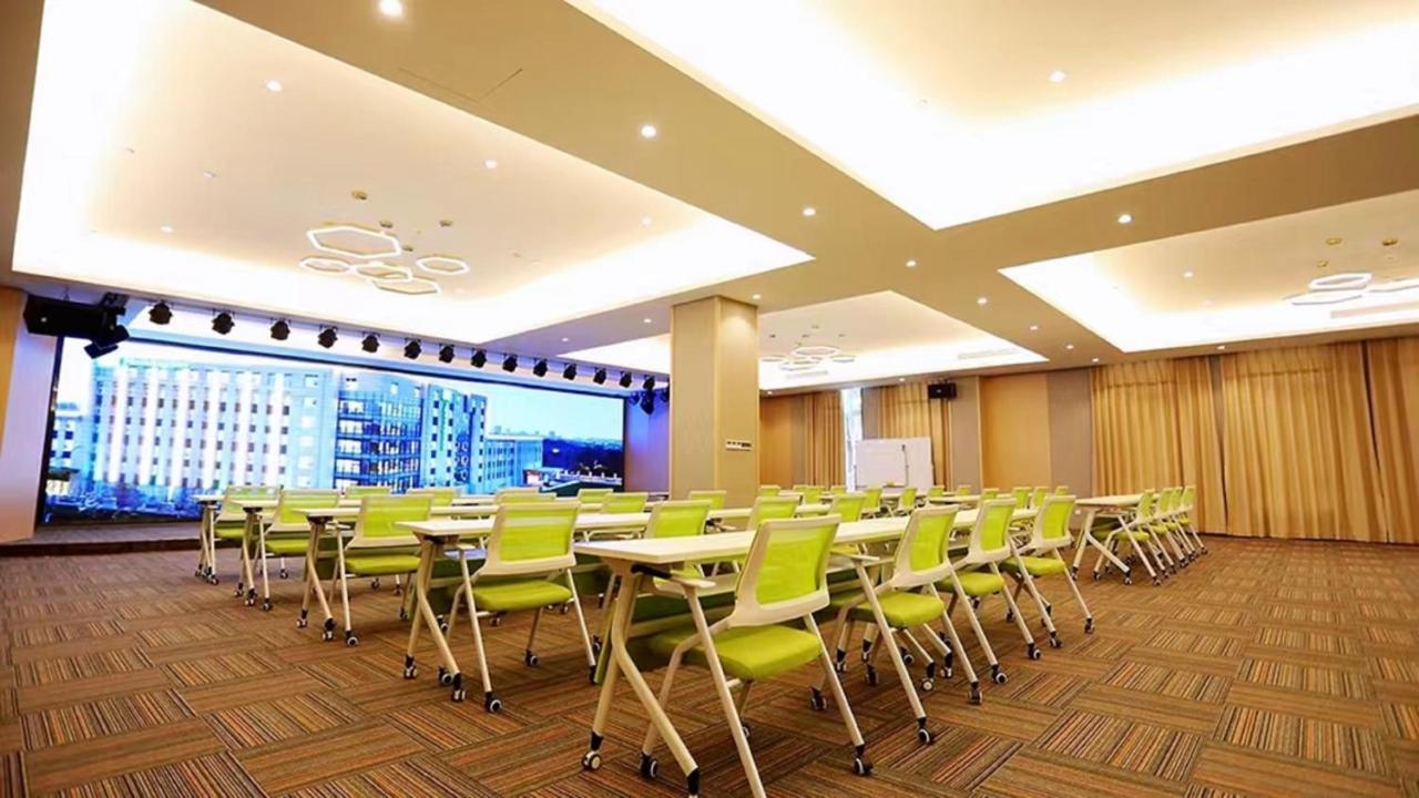 Holiday Inn Shanghai Dishui Lake By Ihg Nanhui Εξωτερικό φωτογραφία