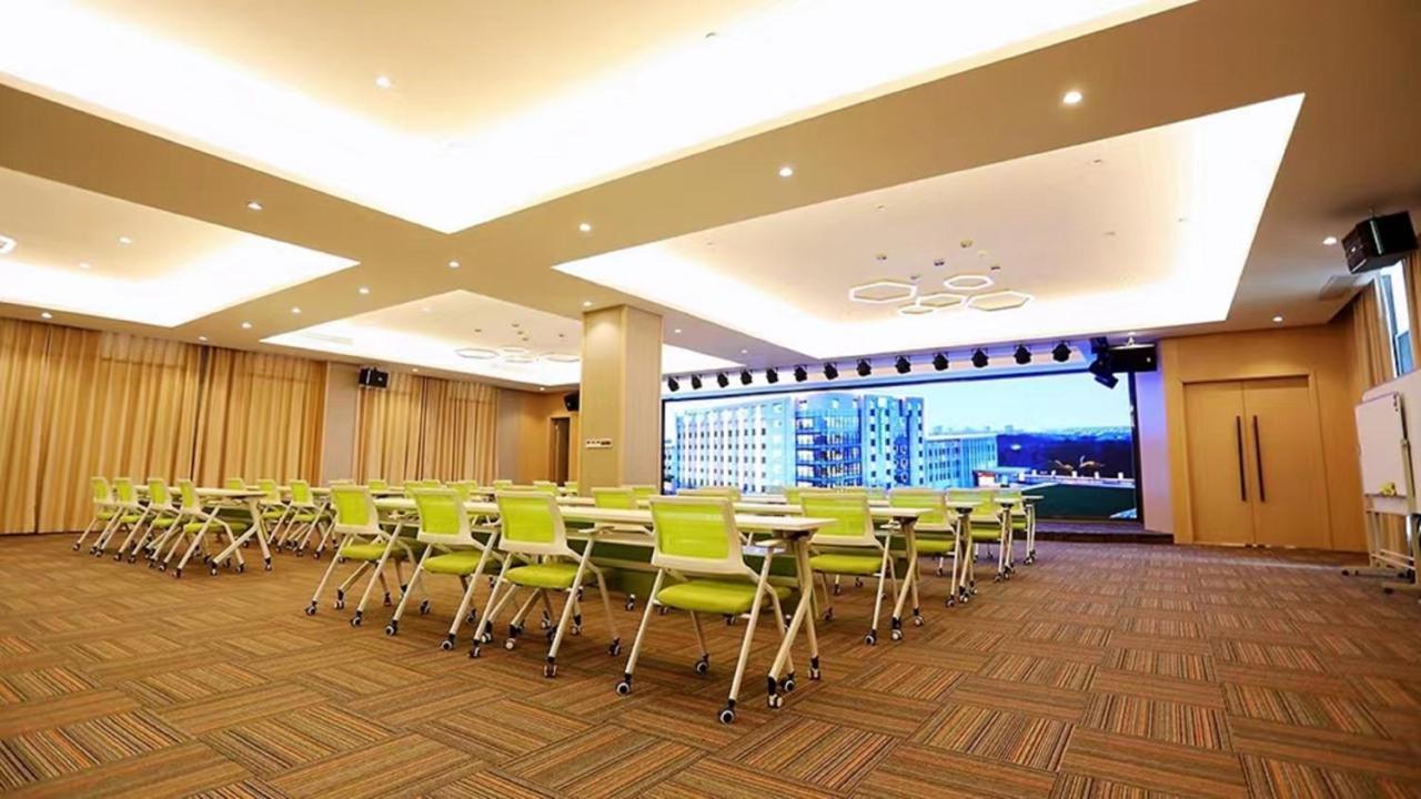 Holiday Inn Shanghai Dishui Lake By Ihg Nanhui Εξωτερικό φωτογραφία