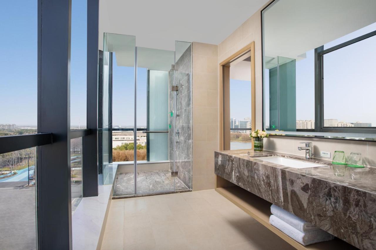 Holiday Inn Shanghai Dishui Lake By Ihg Nanhui Εξωτερικό φωτογραφία